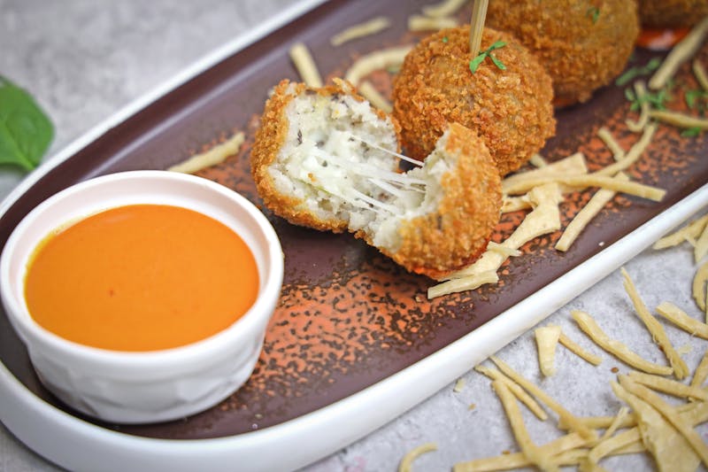 Crispy Mozzarella Sticks
